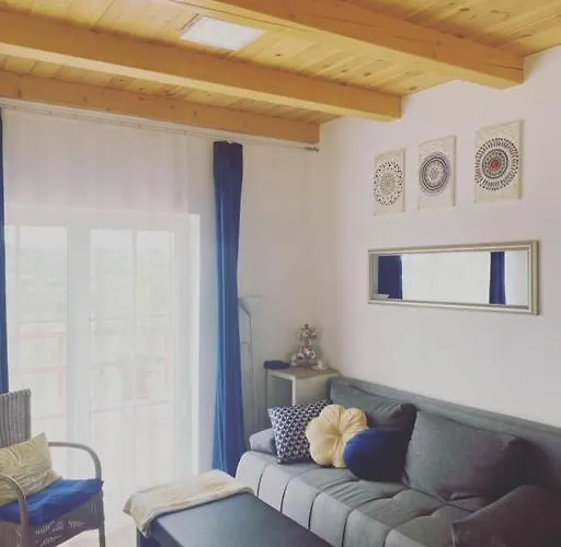 Apartment Eiross Apartmanhaz